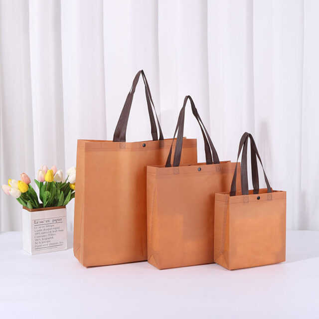 Eco Friendly Non Woven Bags with Button for Advertising and Gift Shopping Wholesale (3) Eco Friendly Non Woven Tote Bags