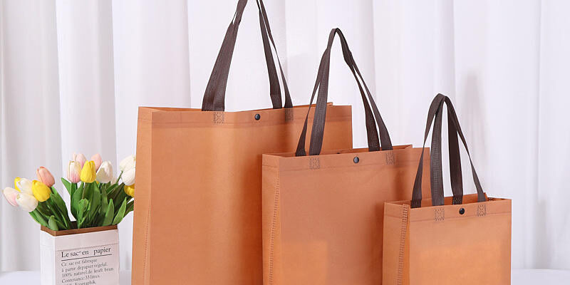 Eco Friendly Non Woven Bags with Button for Advertising and Gift Shopping Wholesale (3) Eco Friendly Non Woven Tote Bags