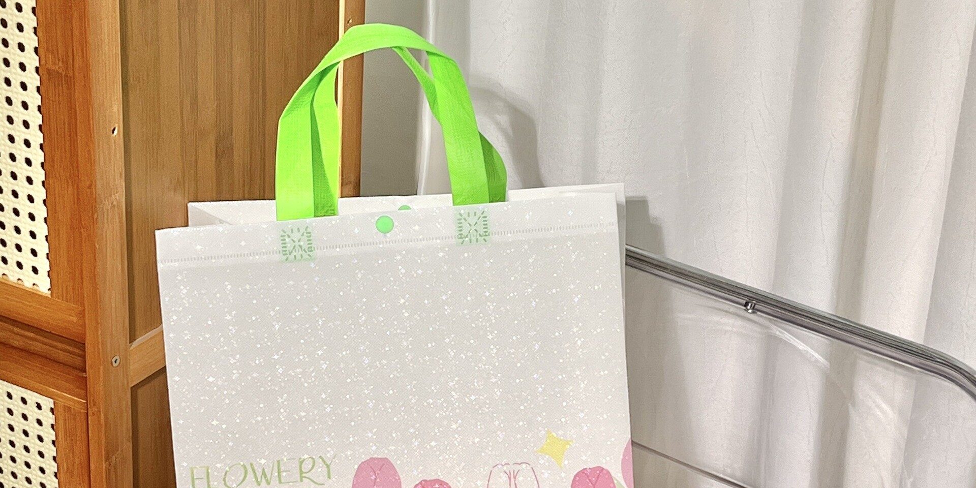 Laminated Non Woven Bags with Button