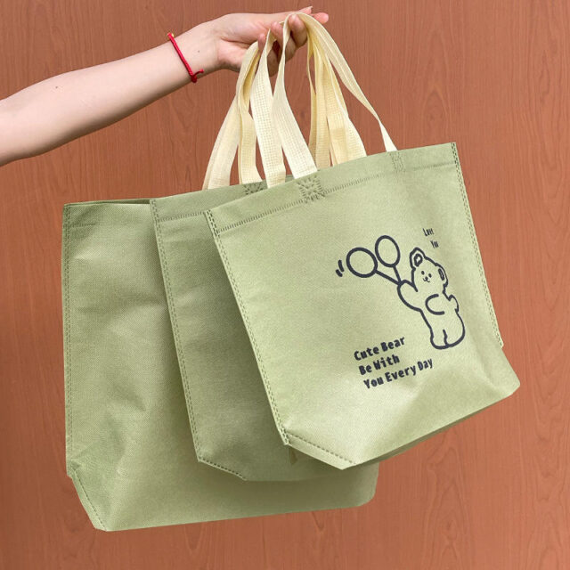 Eco-friendly recyclable non-woven tote bag